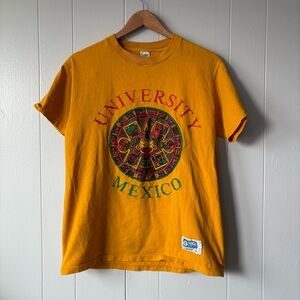 Vintage University of Mexico T-shirt